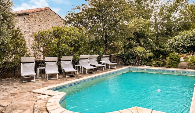 Nice home in Faugères