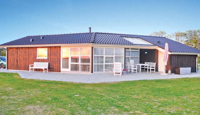 Nice home in Fjerritslev with sauna