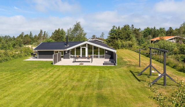 Nice home in Fjerritslev with sauna