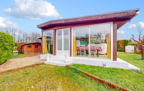 Nice Home In Égriselles-Le-Bocage With House A Panoramic View