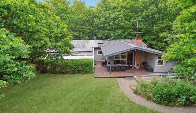 Nice home in Glesborg with sauna