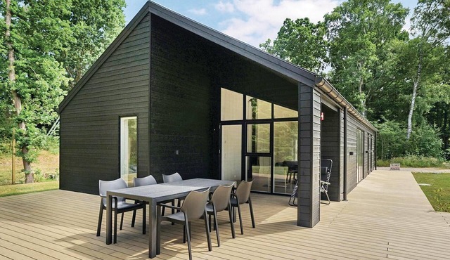 Nice home in Glesborg with sauna