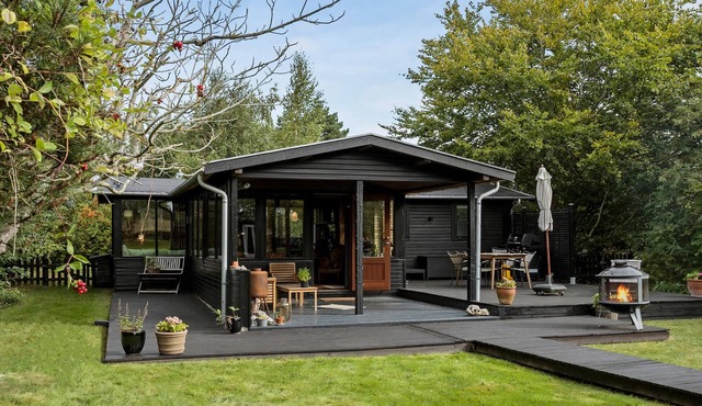 Nice home in Gørlev with WiFi