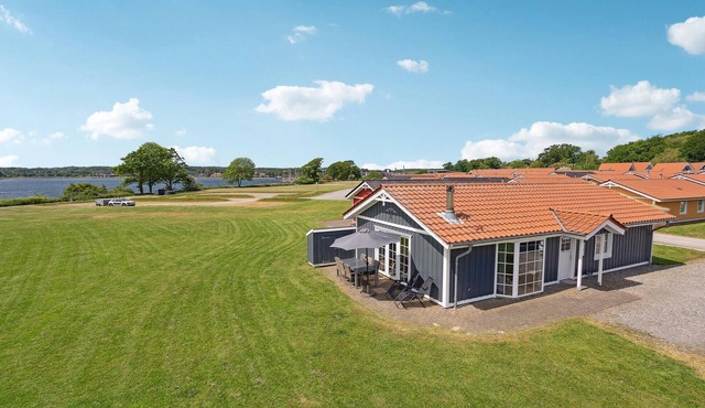 Nice home in Gråsten with sauna