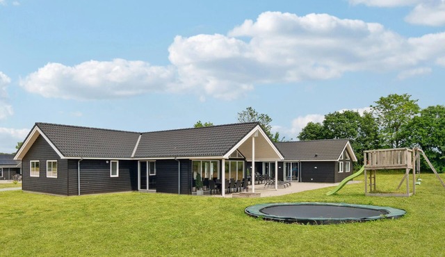 Nice home in Grenaa with sauna