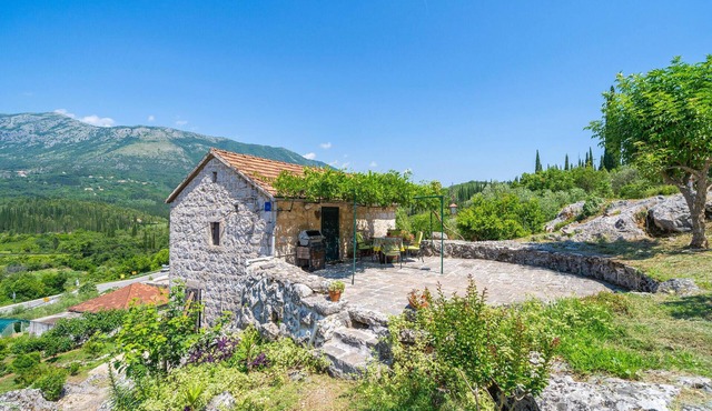Nice home in Gruda with WiFi