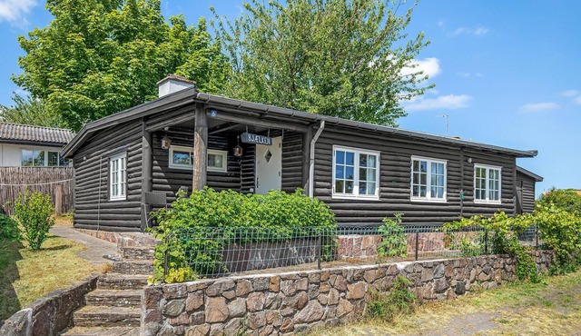 Nice home in Gudhjem with WiFi