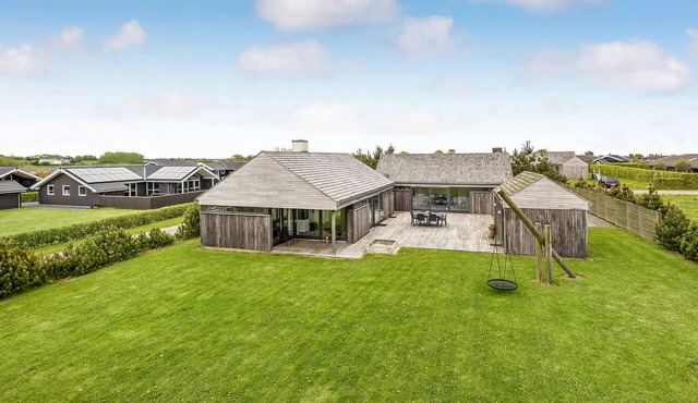 Nice home in Haderslev with sauna