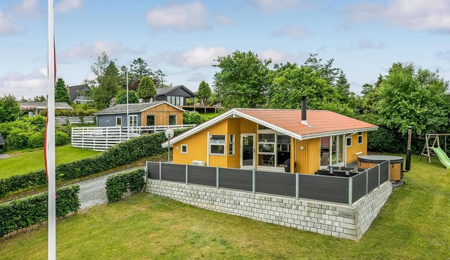 Nice home in Haderslev with WiFi