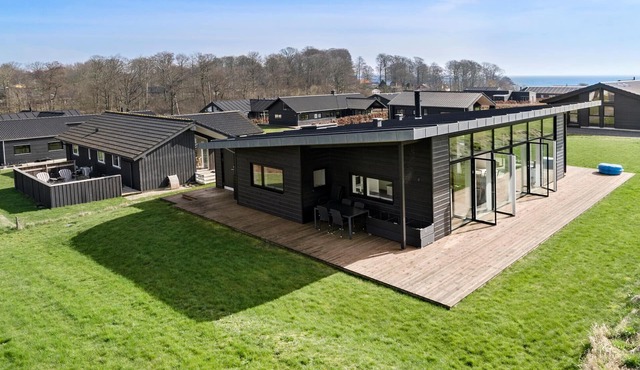 Nice home in Haderslev with WiFi