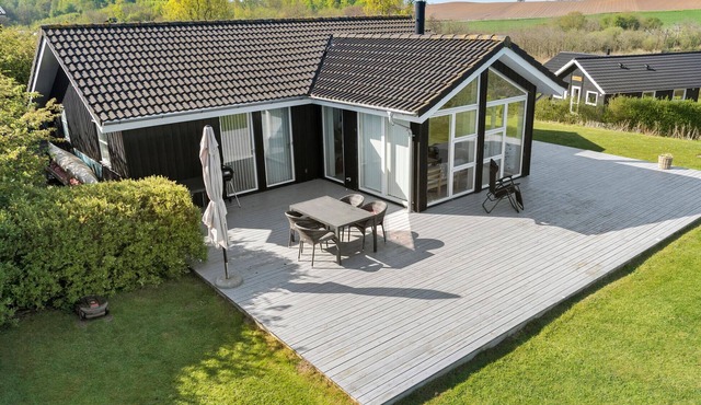 Nice home in Haderslev with lake view
