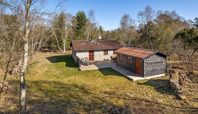 Nice home in Hadsund with WiFi