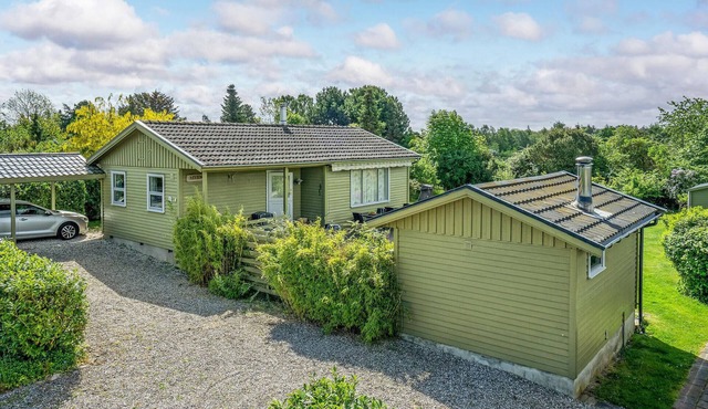 Nice home in Holbæk with kitchen