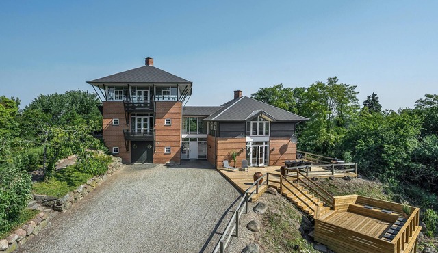 Nice home in Humble with house sea view