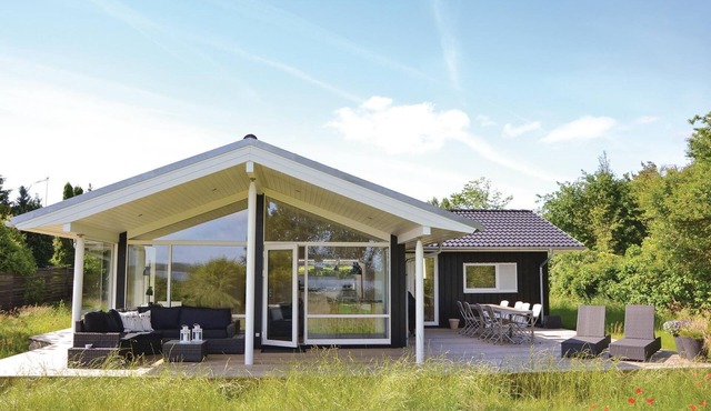 Nice home in Jægerspris with sauna