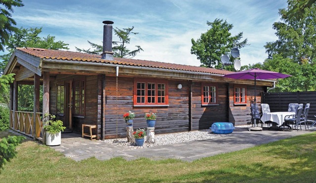 Nice home in Jægerspris with WiFi