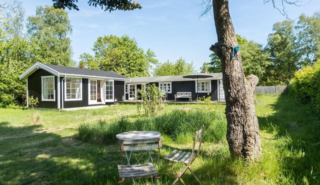 Nice home in Jægerspris with kitchen
