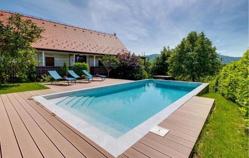 Nice Home In Jakovlje With Sauna