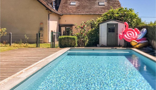 Nice Home In Jumilhac-Le Grand