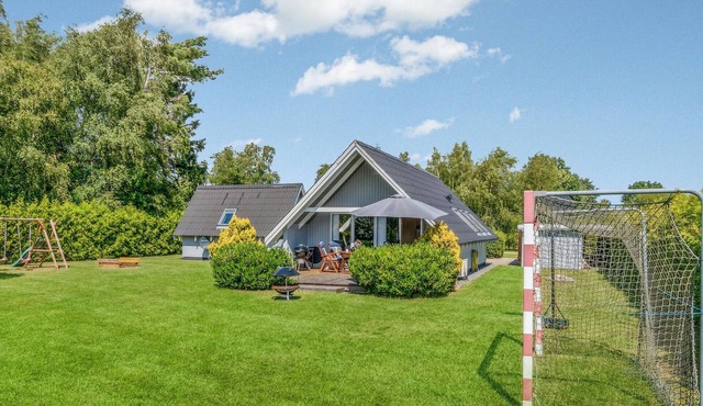 Nice home in Kalundborg with WiFi