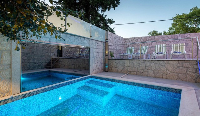 Nice home in Kamenmost