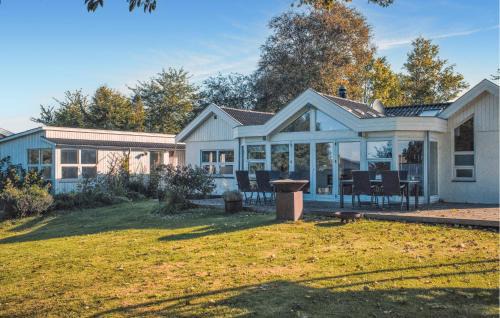 Nice Home In Kirke Hyllinge