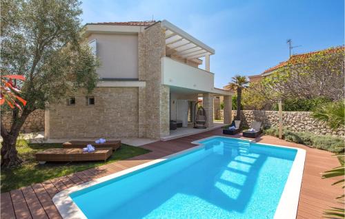 Nice Home In Kolanjski Gajac