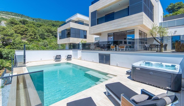 Nice home in Komarna with heated swimming pool
