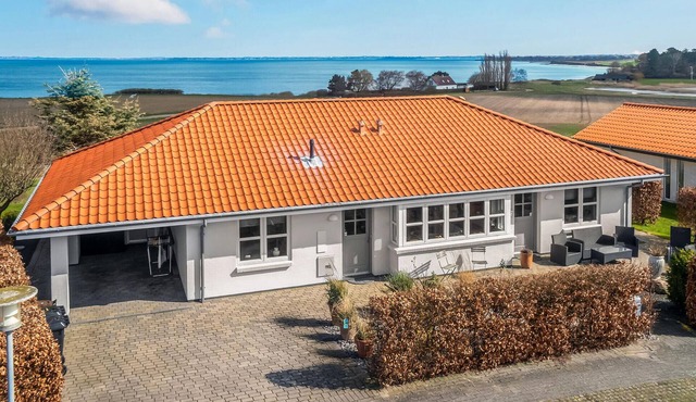 Nice home in Korsør with WiFi