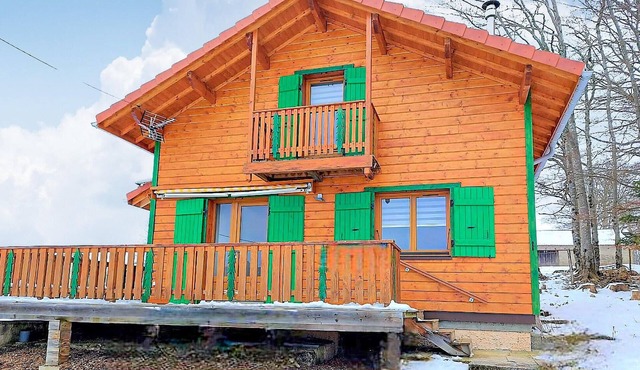 Nice home in La Longeville with WiFi