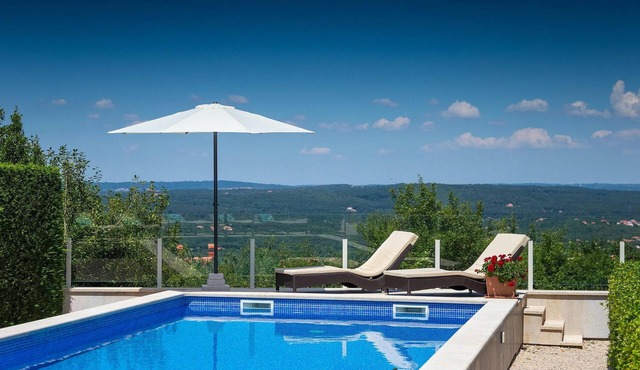 Nice home in Labin - Rabac