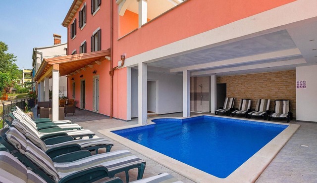 Nice home in Labin - Rabac