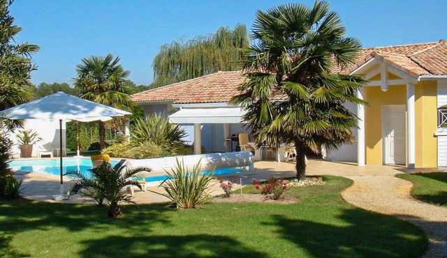 Nice home in Léon with kitchen