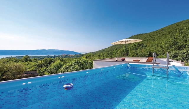 Nice home in Moscenicka Draga with WiFi