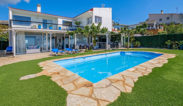 Nice home in Malgrat de Mar