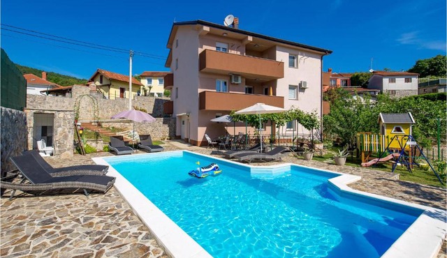 Nice Home In Matulji With 3 Bedrooms, Outdoor Swimming Pool And Heated Swimming Pool