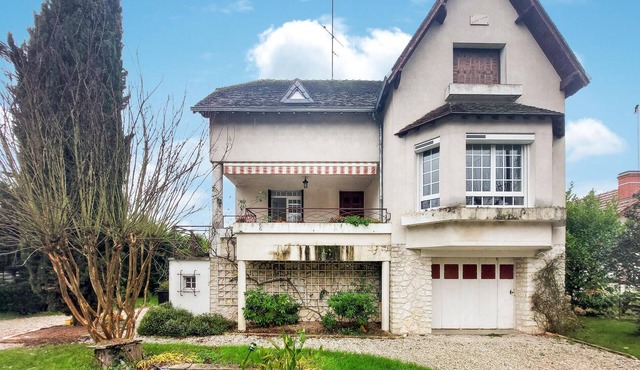 Nice home in Montrichard