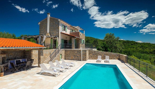 Nice home in Motovun with sauna