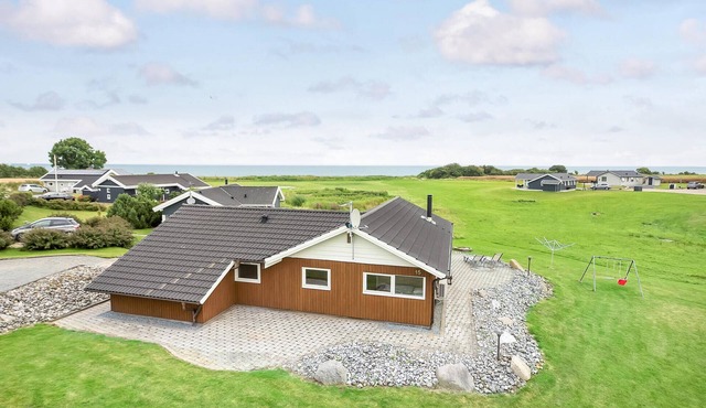 Nice home in Nordborg with sauna