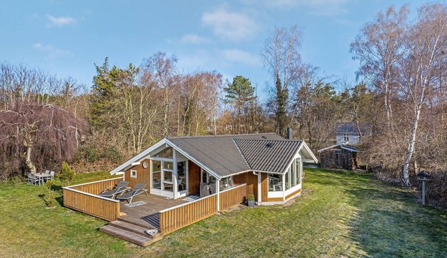 Nice home in Nykøbing Sj with kitchen