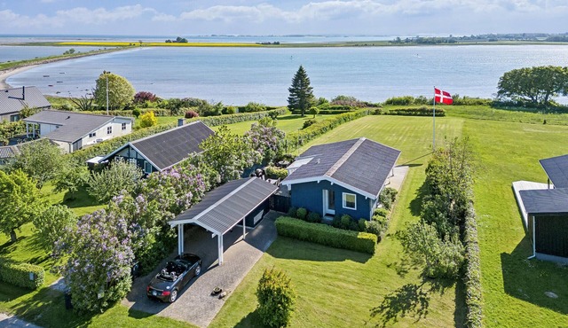 Nice home in Odder with WiFi