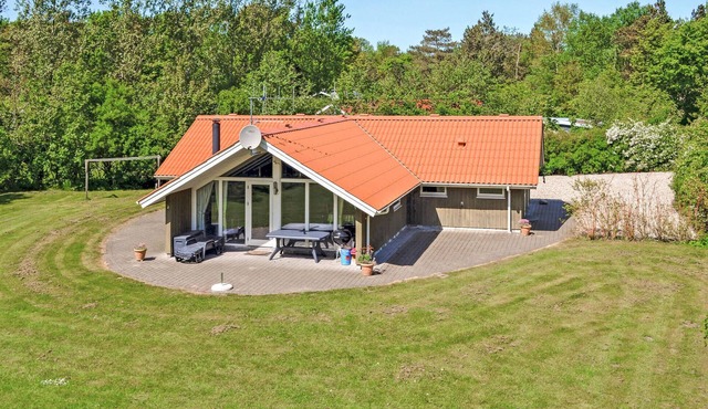 Nice home in Oksbøl with sauna