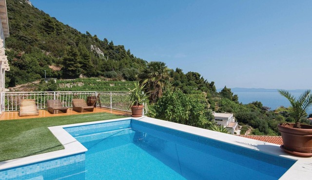 Nice home in Orebic with WiFi