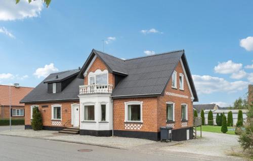 Nice Home In Ørum Djurs With Sauna