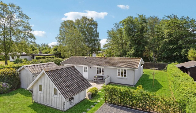 Nice home in Otterup with WiFi