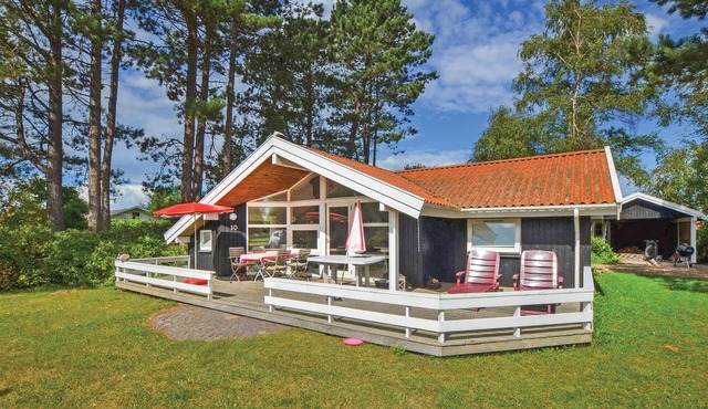 Nice home in Otterup with sauna