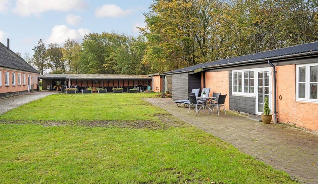 Nice home in Outrup with kitchen