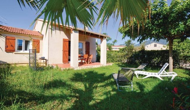 Nice home in Prunete with WiFi