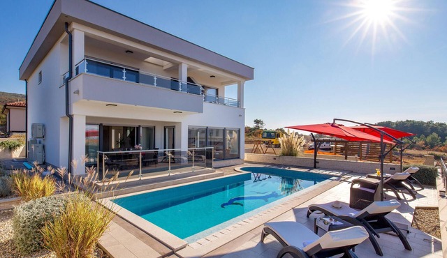Nice home in Punat with sauna