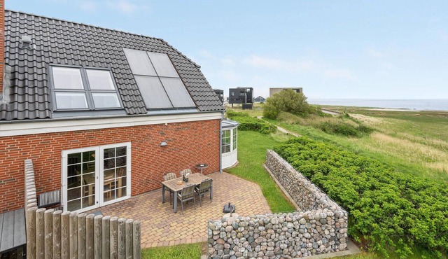 Nice home in Rømø with sauna